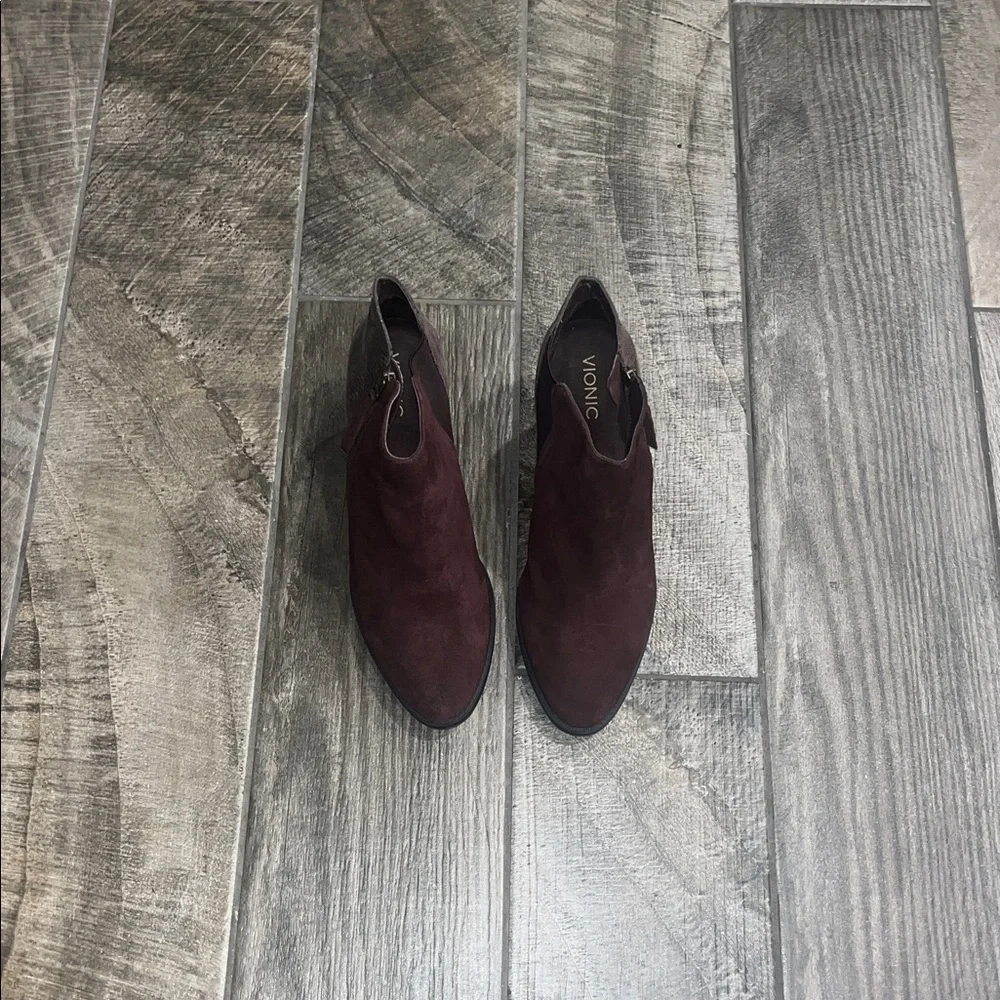 Vionic Burgundy suede leather Ankle 3” heel Boots - Picture 2 of 4